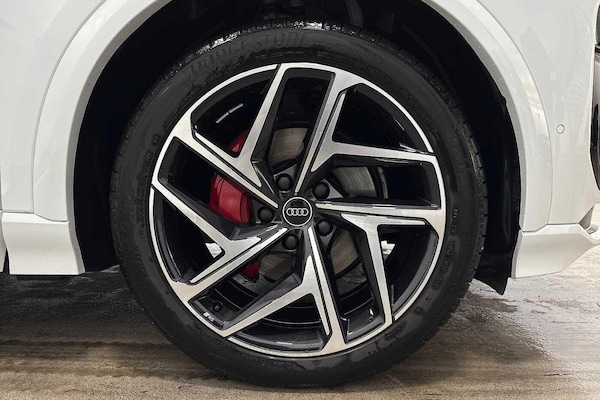Used Audi Q4 e-tron 2024 for sale - 76300146: Photo 6