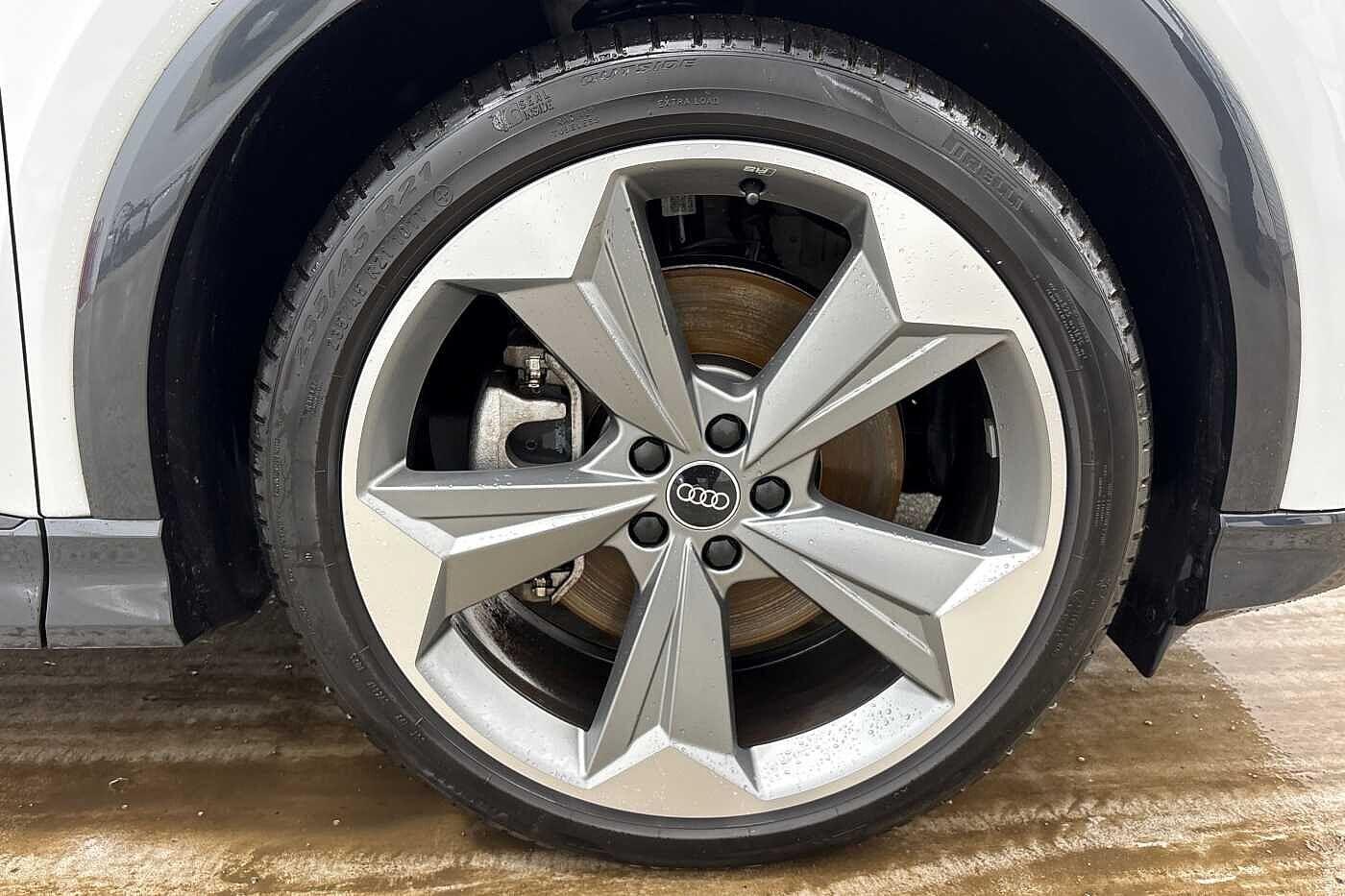 Used Audi Q4 e-tron 2025 for sale - 77546545: Photo 6