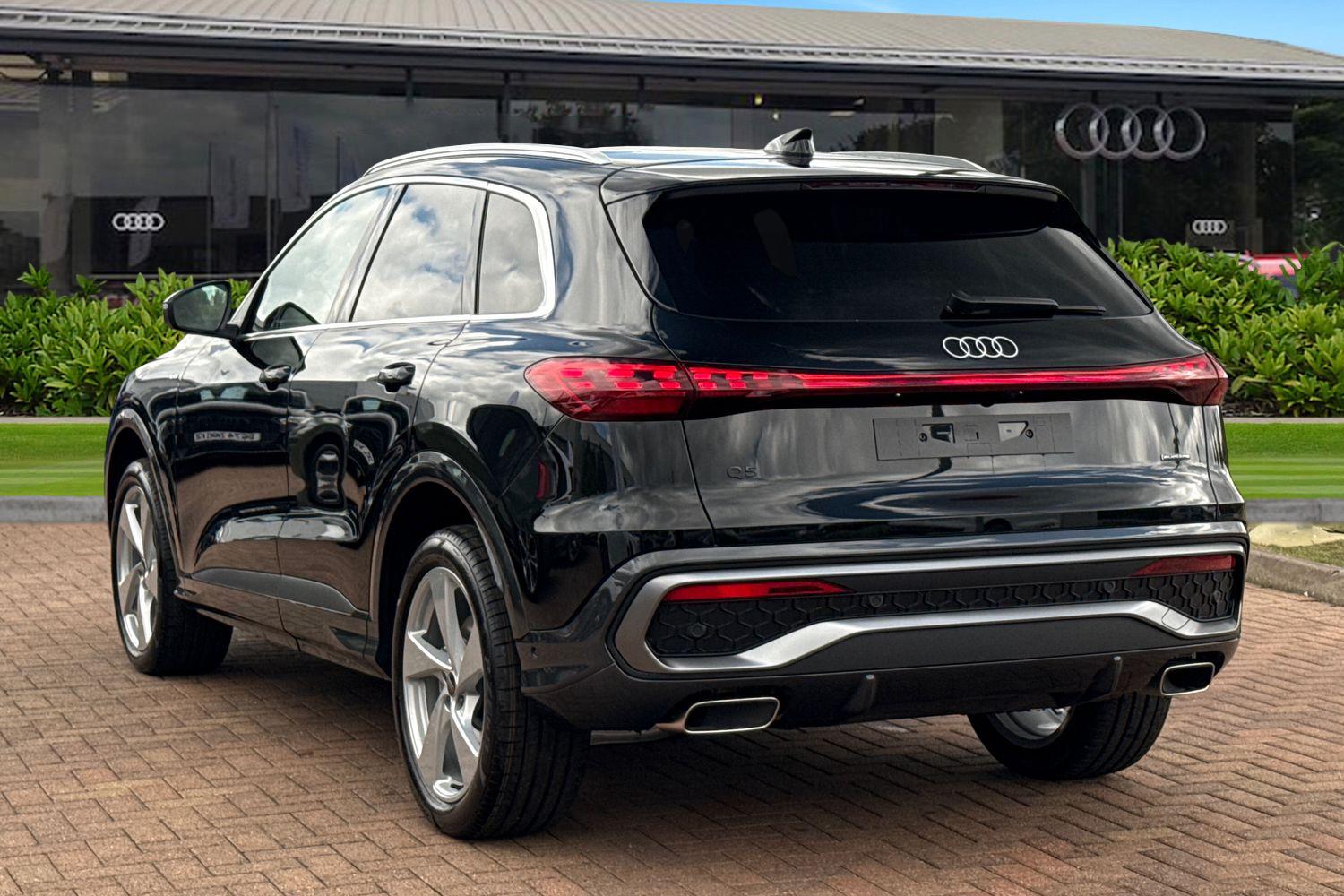 Used Audi Q5 2025 for sale - 76148889: Photo 2