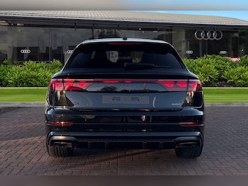 Used Audi Q8 2025 for sale - 76697770: Photo