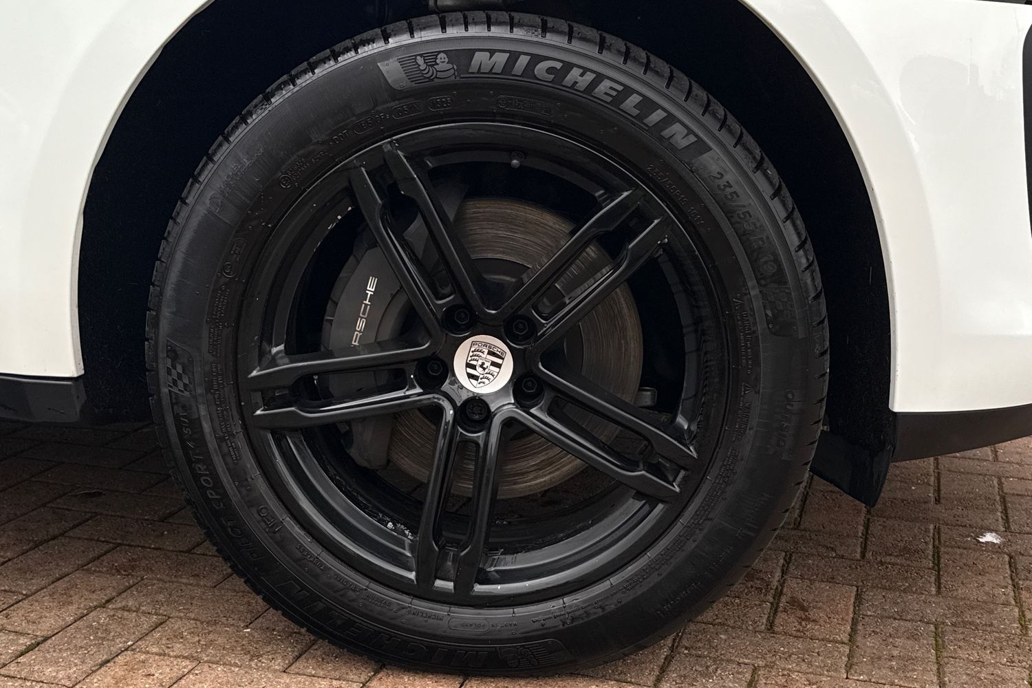 Used Porsche Macan 2023 for sale - 77415294: Photo 11