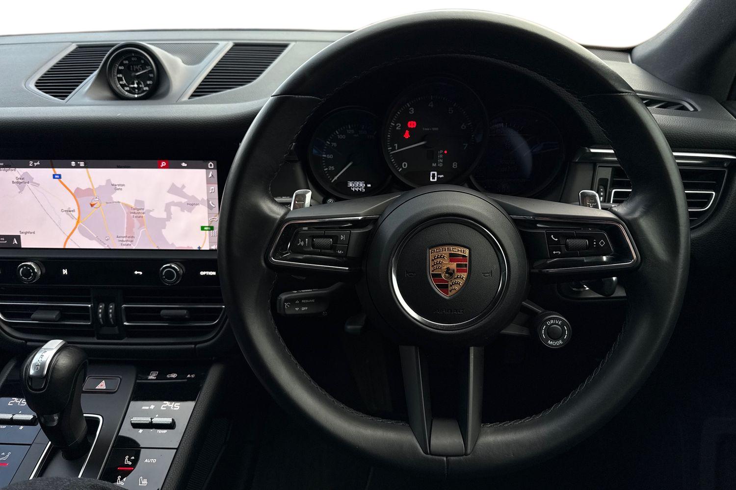 Used Porsche Macan 2023 for sale - 77415294: Photo 18