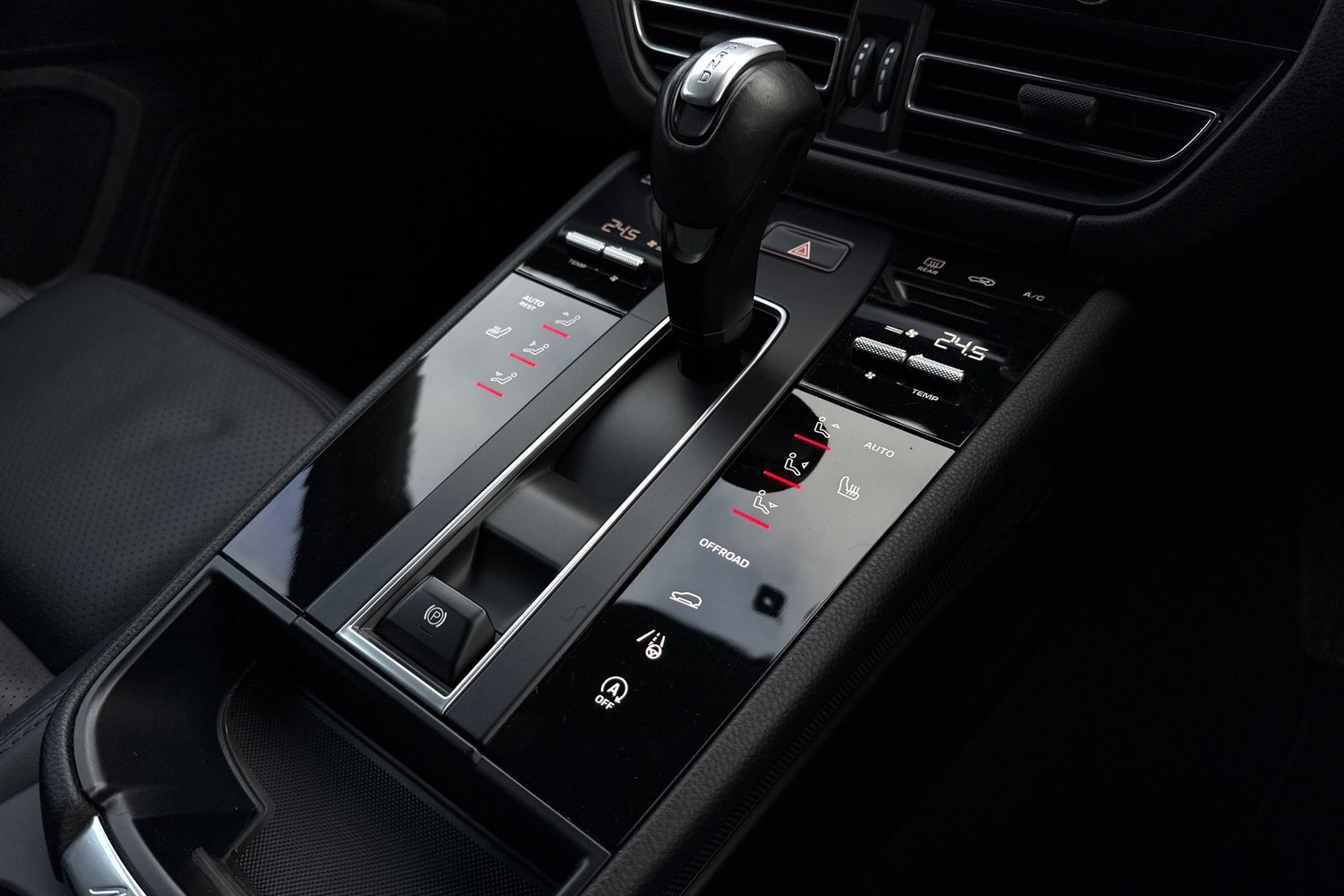 Used Porsche Macan 2023 for sale - 77415294: Photo 23