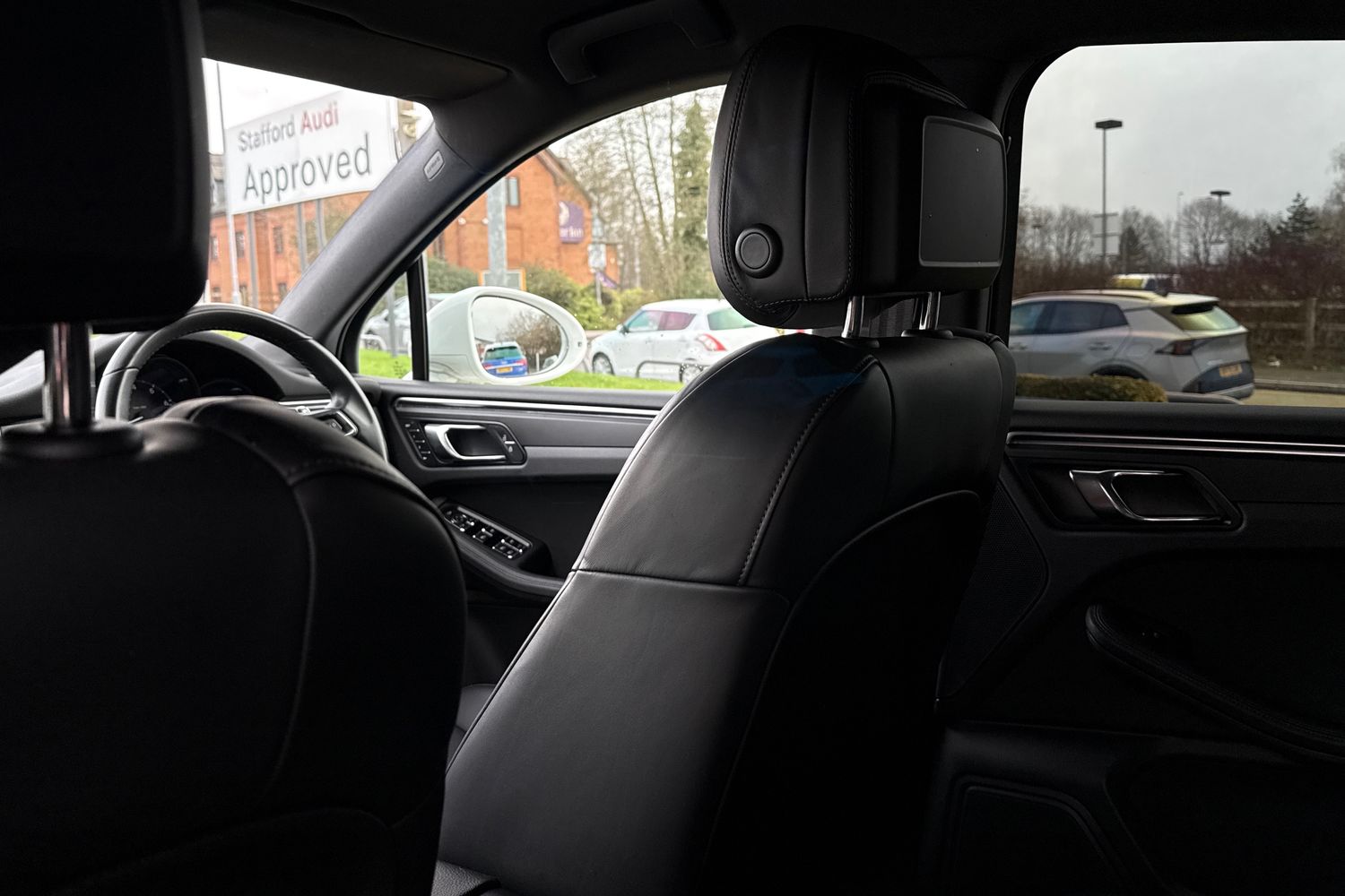 Used Porsche Macan 2023 for sale - 77415294: Photo 30