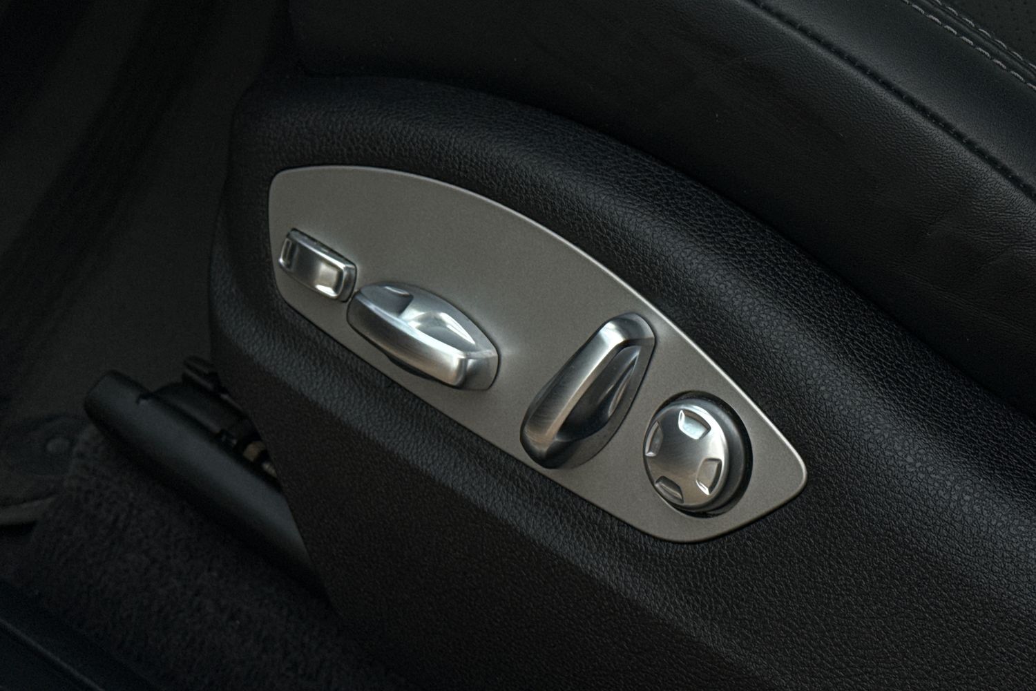 Used Porsche Macan 2023 for sale - 77415294: Photo 32