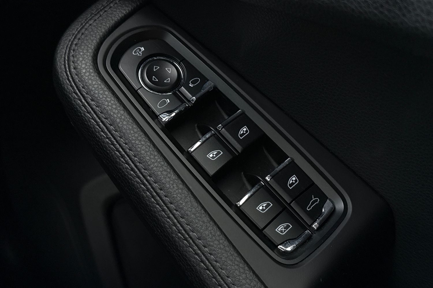 Used Porsche Macan 2023 for sale - 77415294: Photo 38