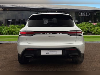 Used Porsche Macan 2023 for sale - 77415294: Photo