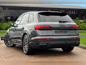 Used Audi Q7 2025 for sale - 76654042: Photo