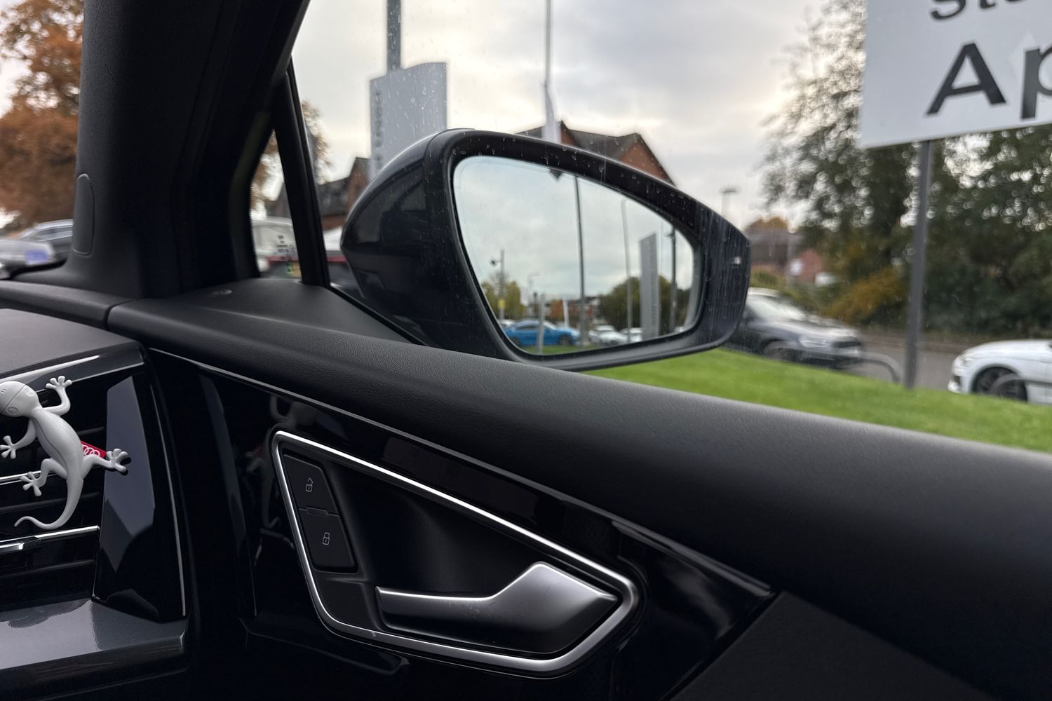 Used Audi Q4 e-tron 2024 for sale - 76495272: Photo 21