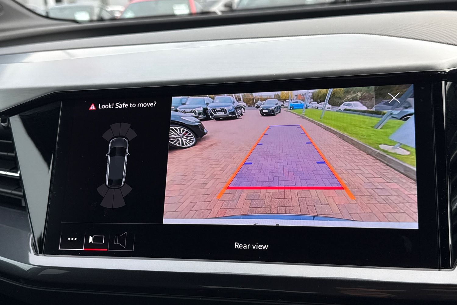 Used Audi Q4 e-tron 2024 for sale - 76495272: Photo 56