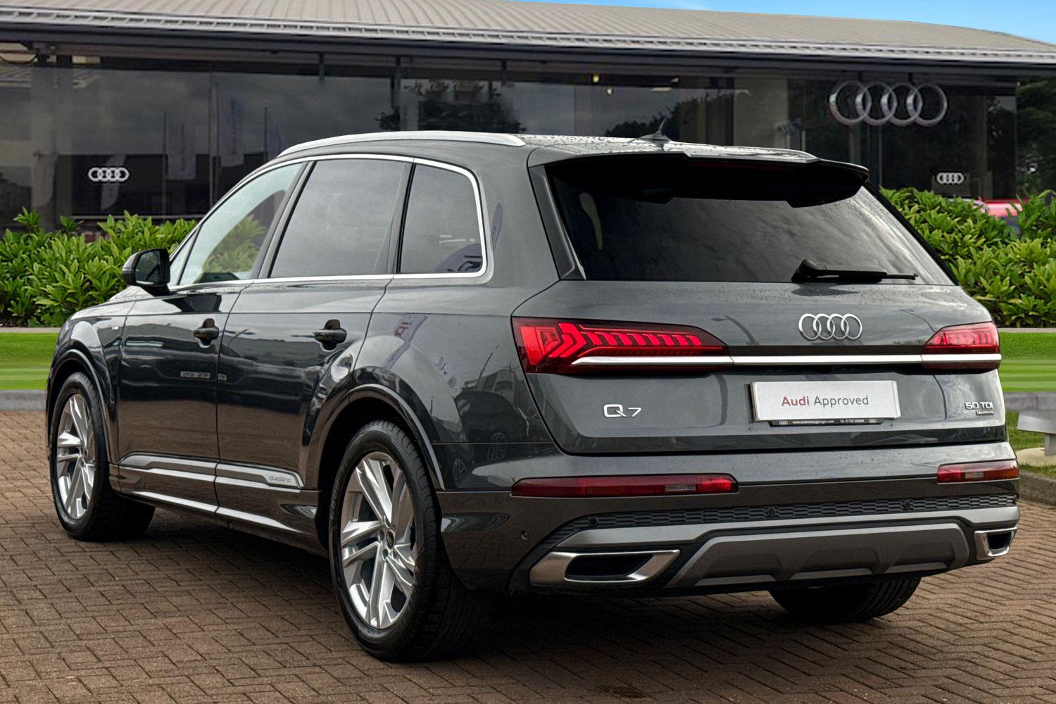Used Audi Q7 2023 for sale - 77904495: Photo 2