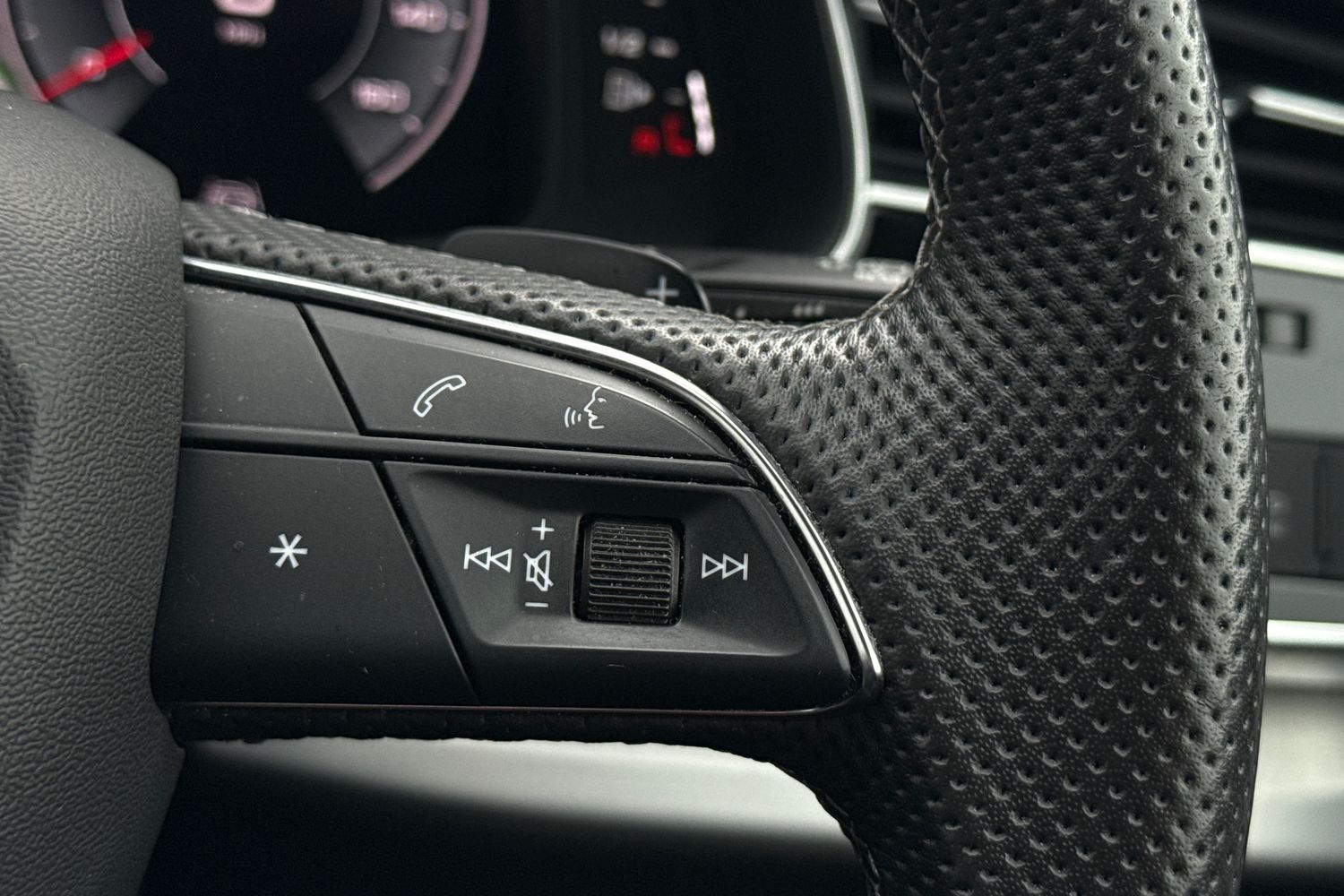 Used Audi Q7 2023 for sale - 77904495: Photo 36