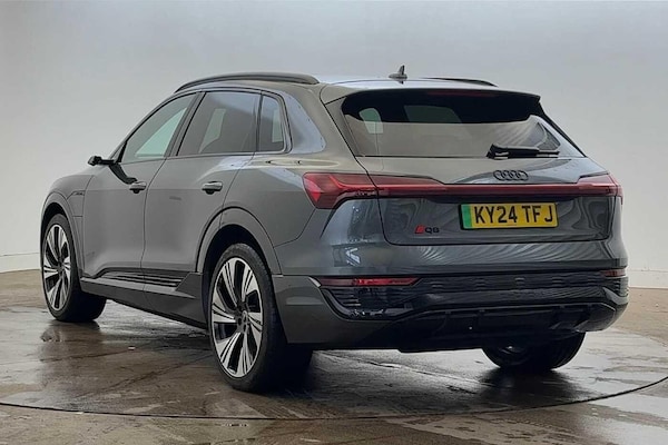 Used Audi Q8 2024 for sale - 76300350: Photo 3