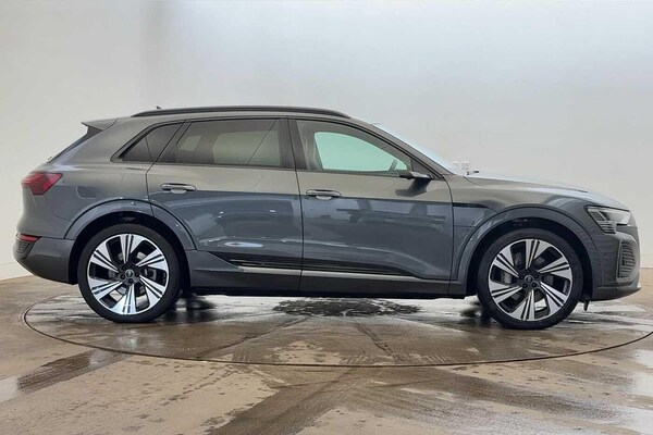 Used Audi Q8 2024 for sale - 76300350: Photo 4
