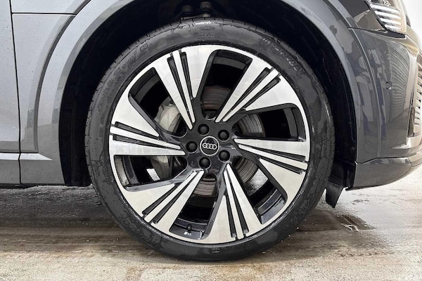 Used Audi Q8 2024 for sale - 76300350: Photo 5