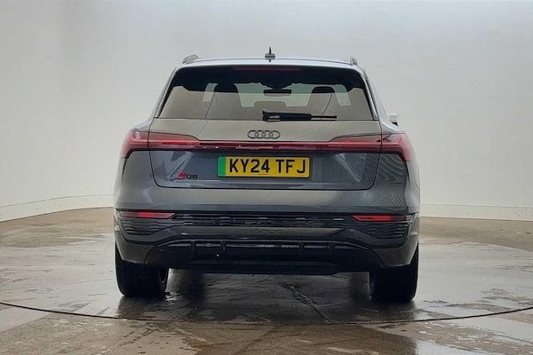 Used Audi Q8 2024 for sale - 76300350: Photo 8