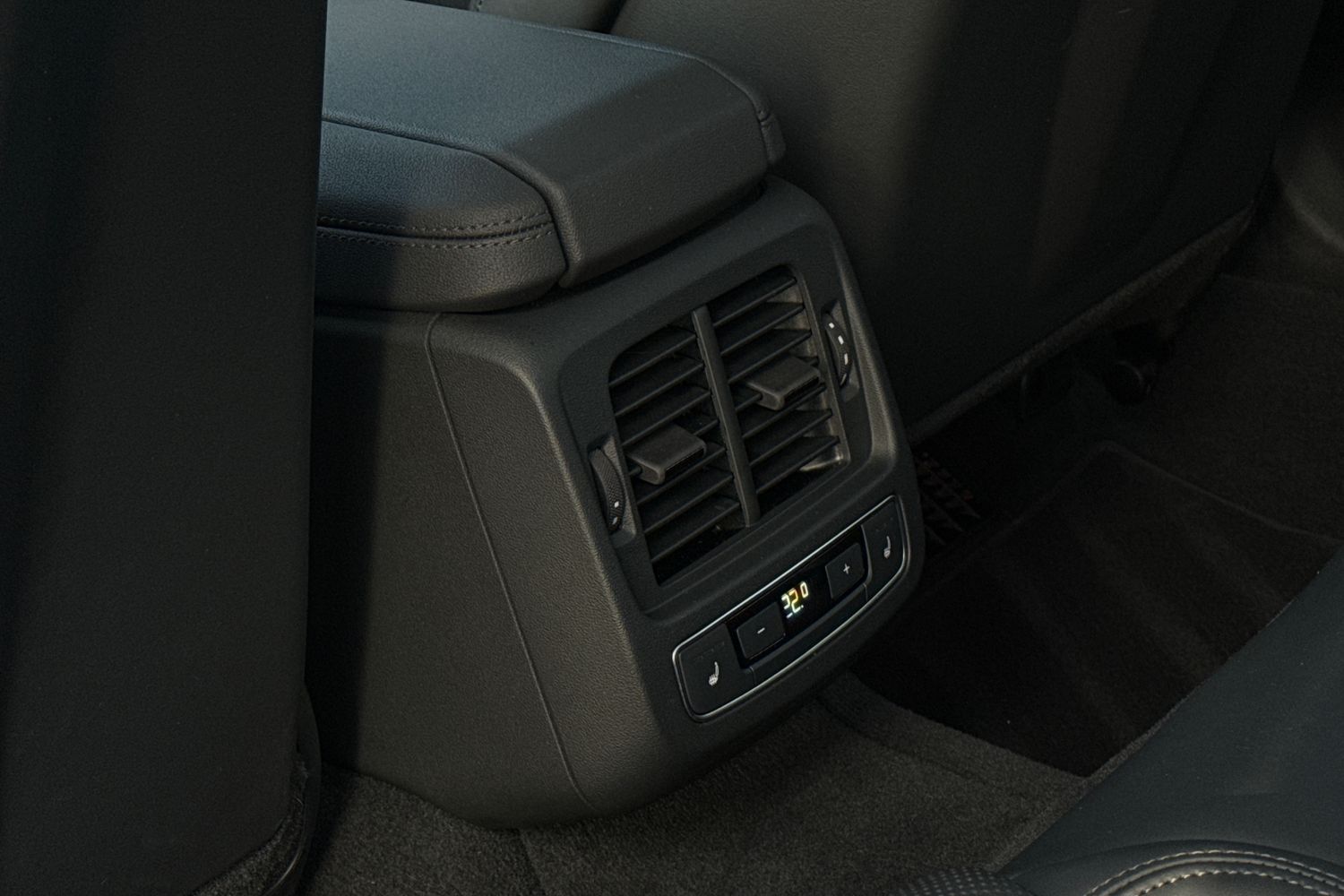 Used Audi e-tron GT 2023 for sale - 76909369: Photo 29