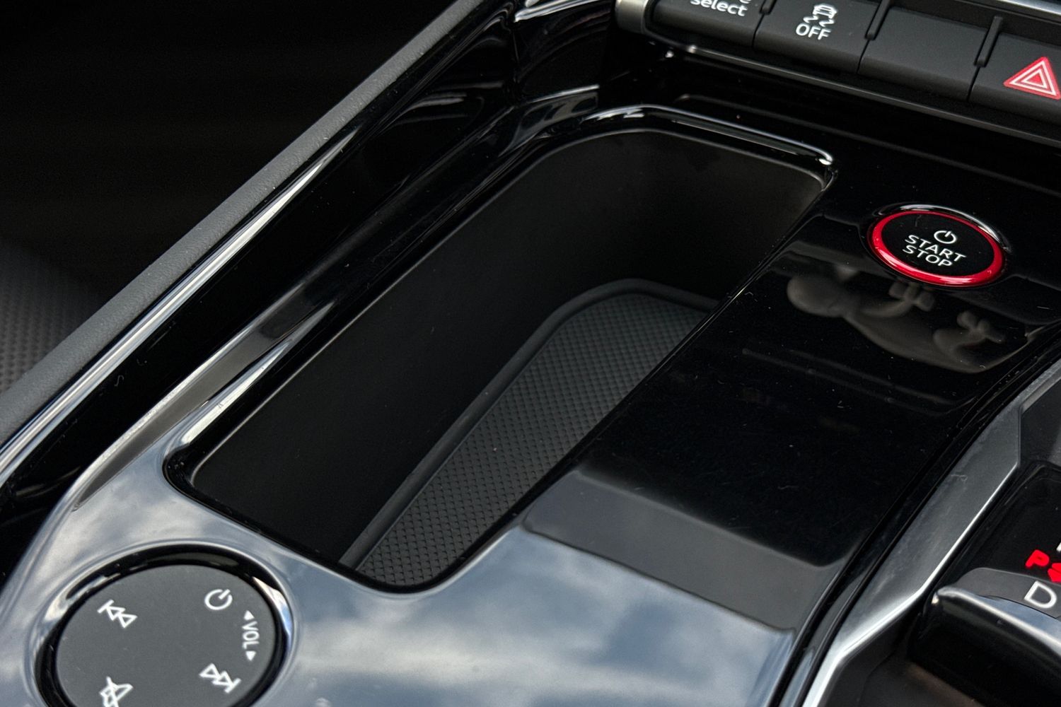 Used Audi e-tron GT 2023 for sale - 76909369: Photo 47