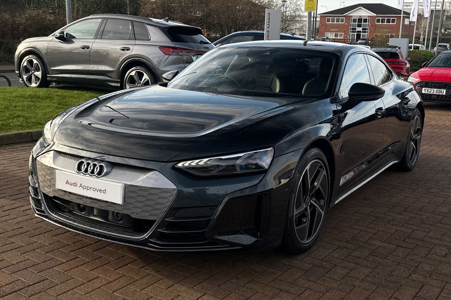 Used Audi e-tron GT 2023 for sale - 76909369: Photo 60