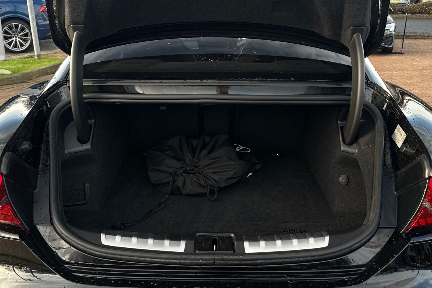 Used Audi e-tron GT 2023 for sale - 76909369: Photo 7