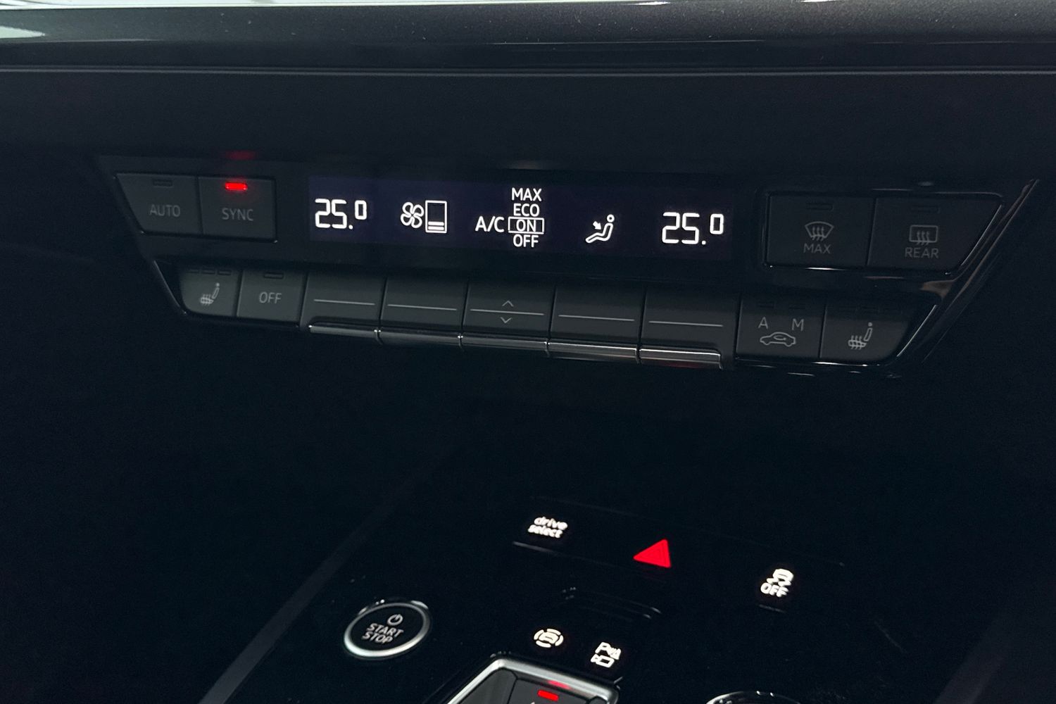 Used Audi Q4 e-tron 2026 for sale - 77382861: Photo 18