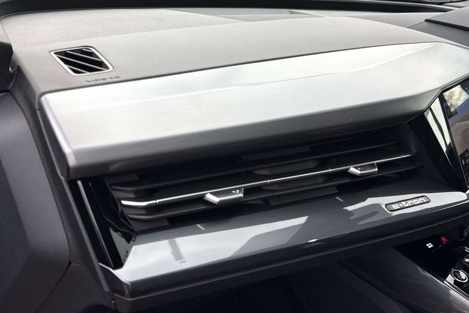 Used Audi Q4 e-tron 2026 for sale - 77382861: Photo 32