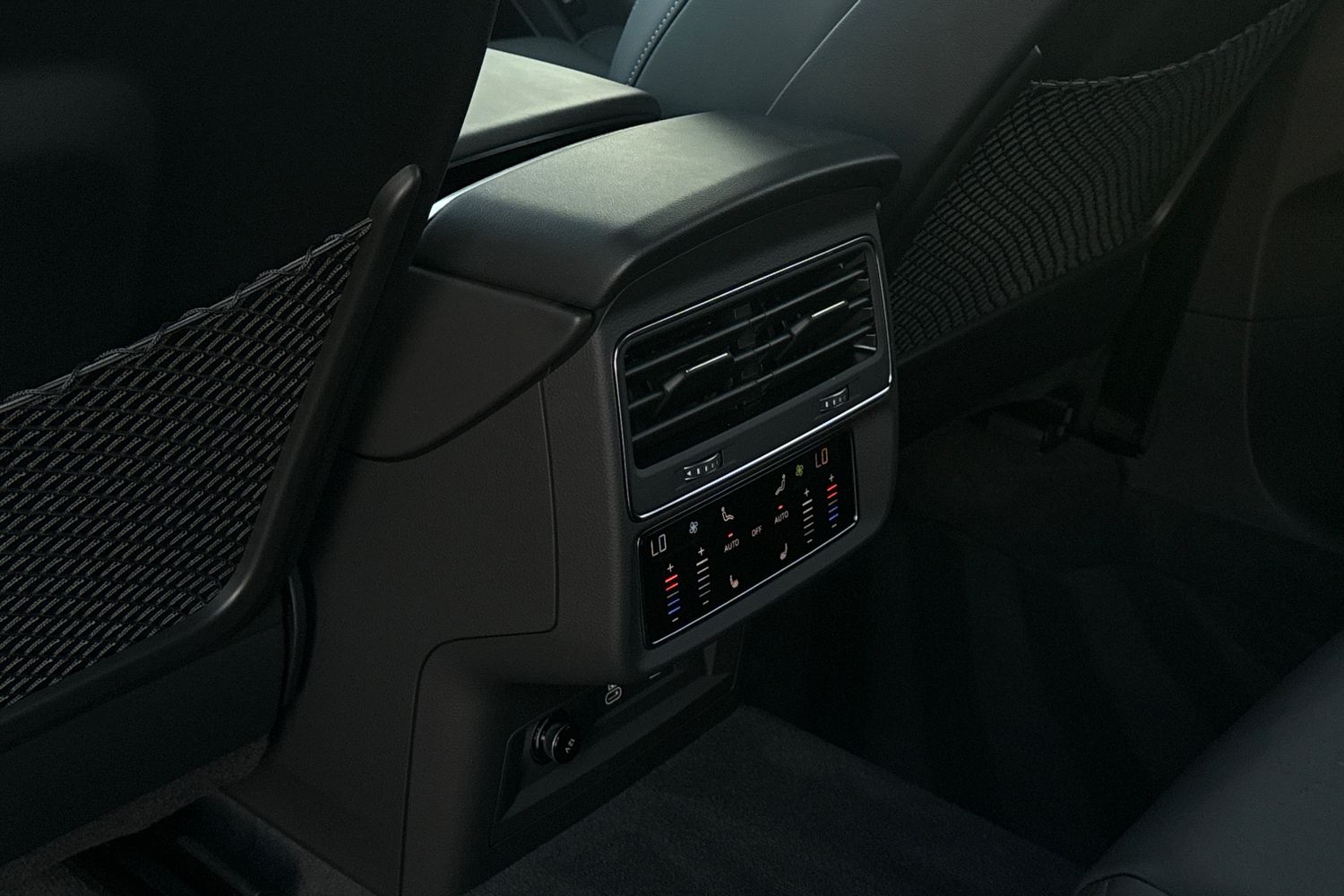 Used Audi SQ7 2025 for sale - 76654247: Photo 30