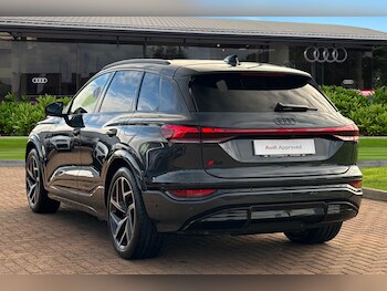 Used Audi Q6 e-tron 2024 for sale - 76274614: Photo 2