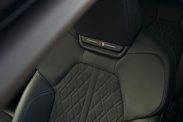 Used Audi Q6 e-tron 2024 for sale - 76274614: Photo 31
