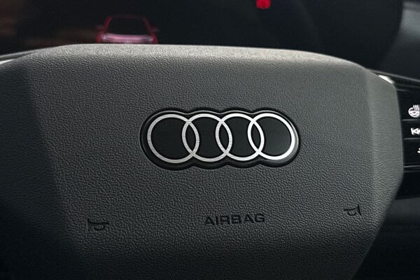 Used Audi Q6 e-tron 2024 for sale - 76274614: Photo 47