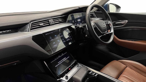 Used Audi e-tron 2022 for sale - 76194077: Photo 2