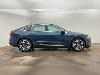 Used Audi e-tron 2022 for sale - 76194077: Photo 4