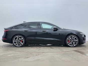 Used Audi S6 e-tron Avant 2025 for sale - 78851917: Photo