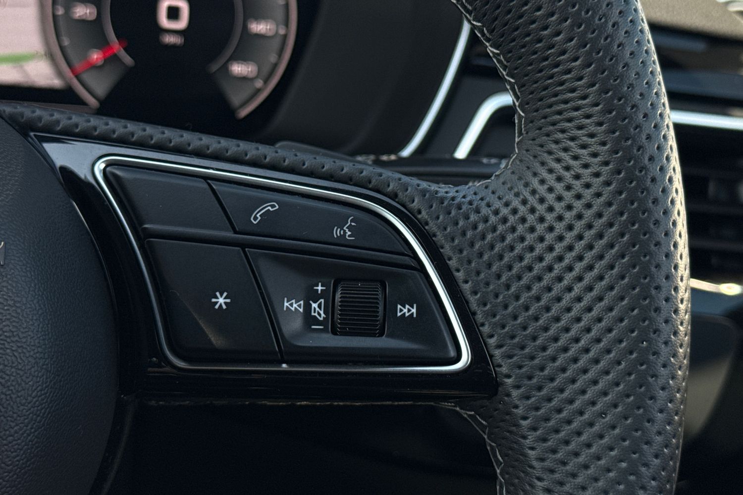 Used Audi A4 Avant 2024 for sale - 77943696: Photo 37