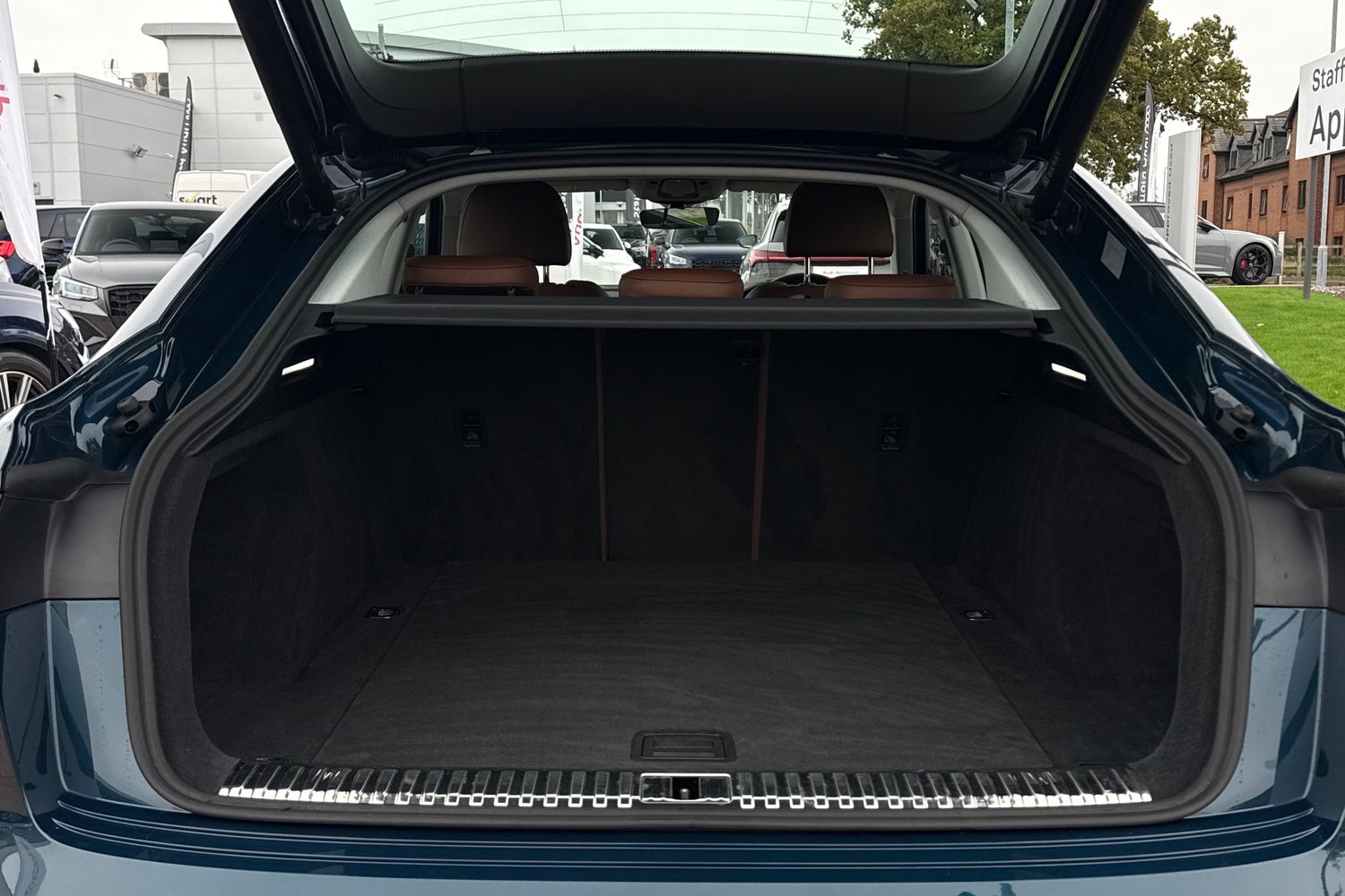 Used Audi e-tron 2022 for sale - 76553493: Photo 7