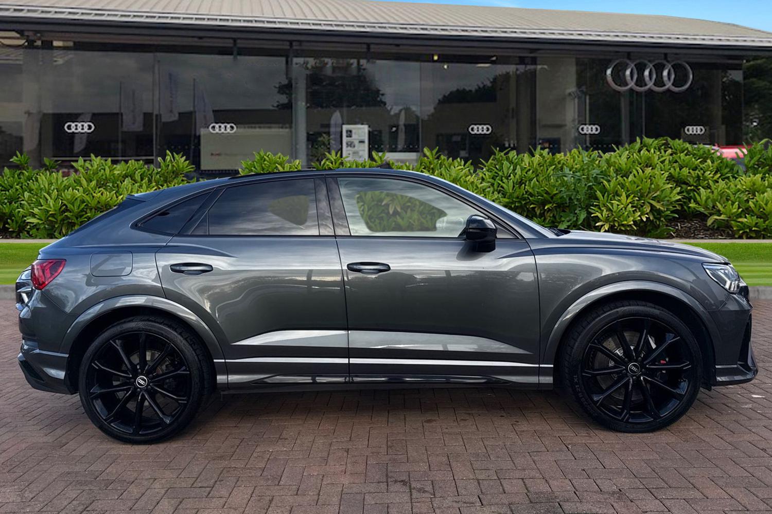 Used Audi RS Q3 2021 for sale - 76636912: Photo 3