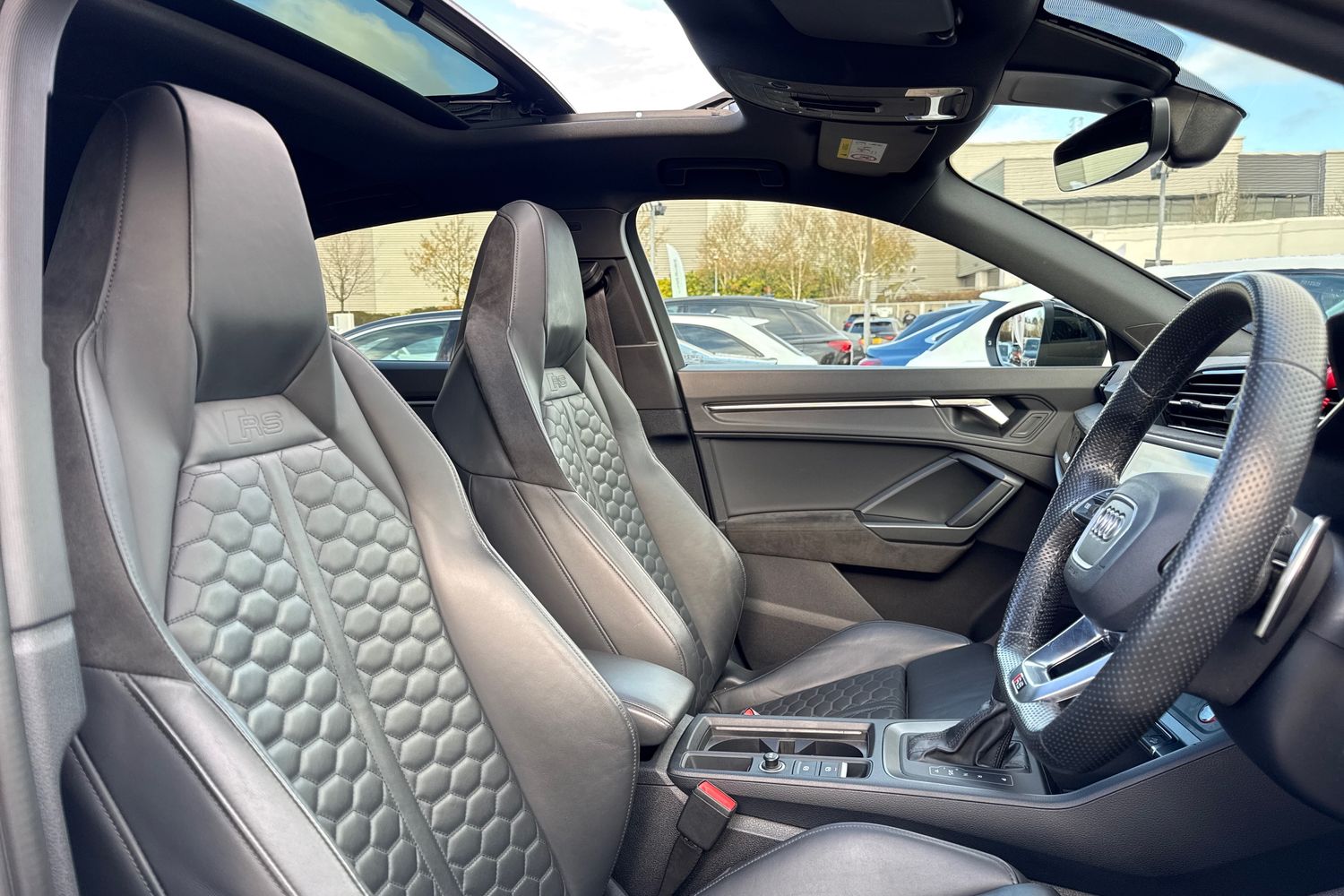 Used Audi RS Q3 2021 for sale - 76636912: Photo 44