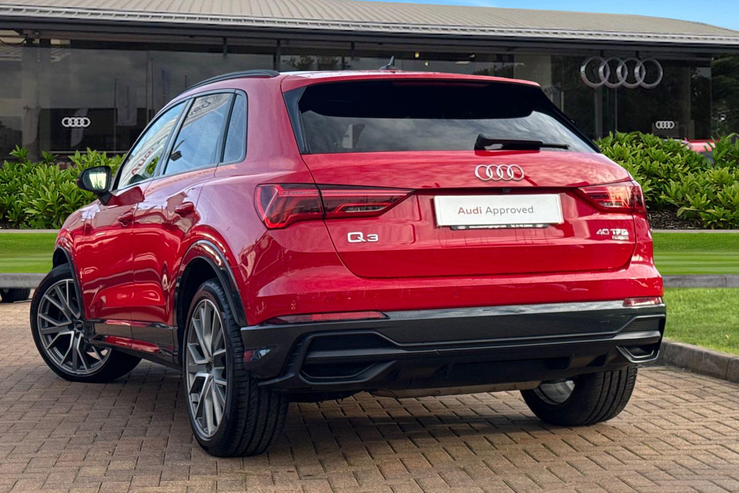 Used Audi Q3 2019 for sale - 76718463: Photo 2