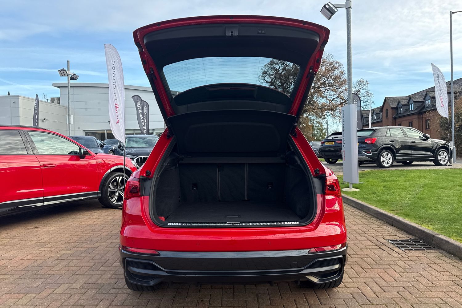 Used Audi Q3 2019 for sale - 76718463: Photo 40