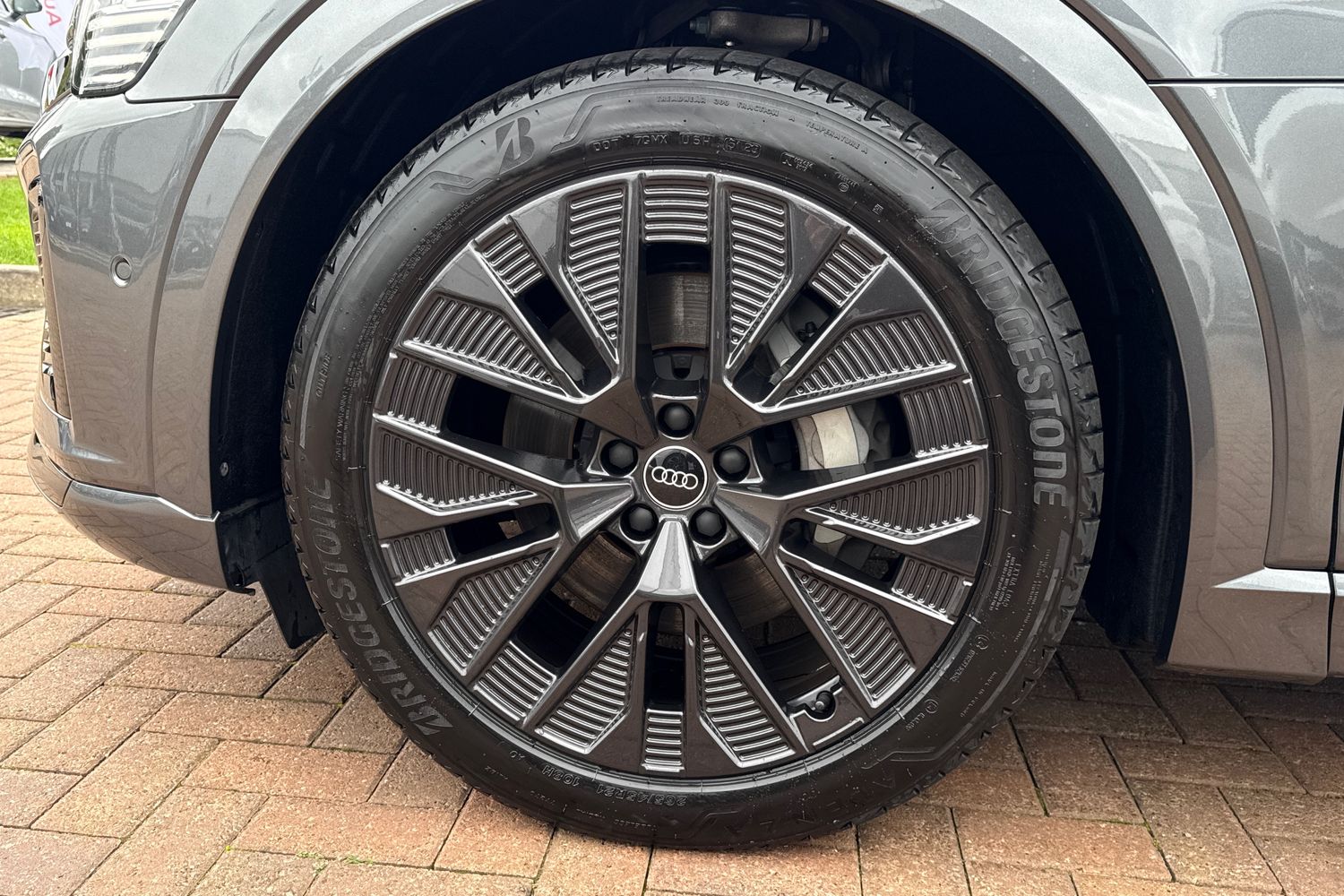 Used Audi Q8 e-tron 2024 for sale - 76171176: Photo 12
