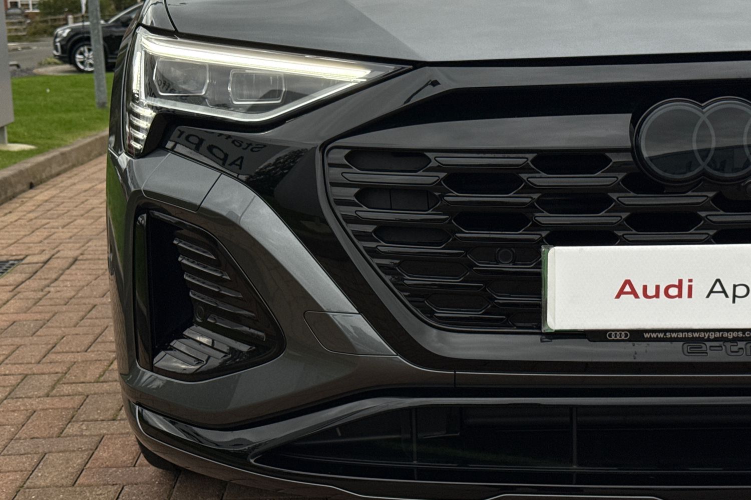 Used Audi Q8 e-tron 2024 for sale - 76171176: Photo 28