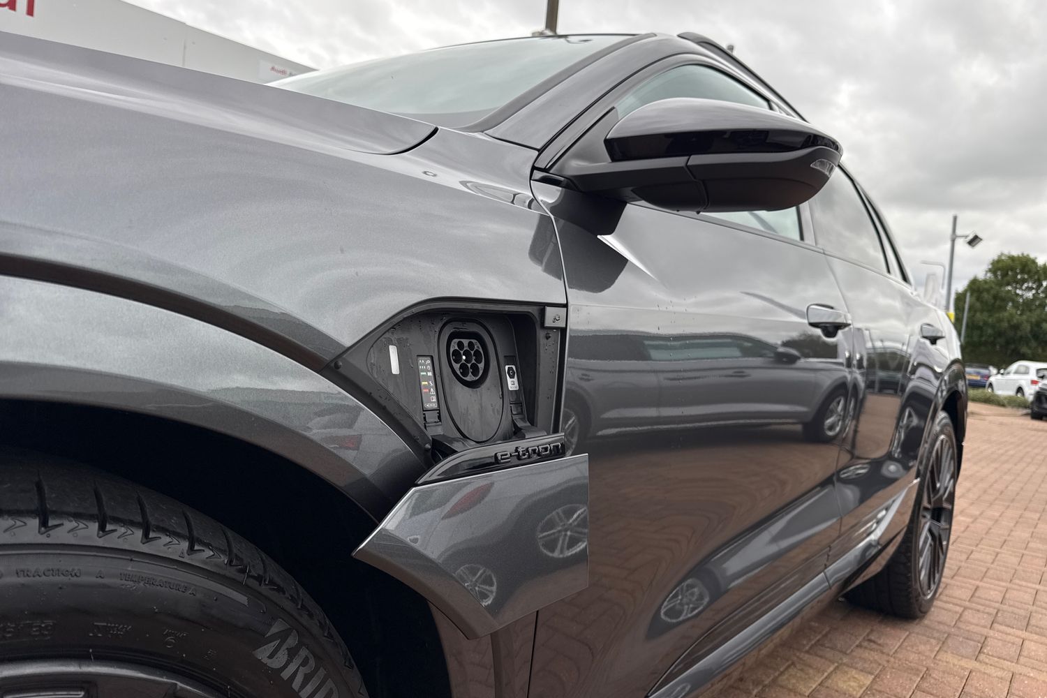 Used Audi Q8 e-tron 2024 for sale - 76171176: Photo 30