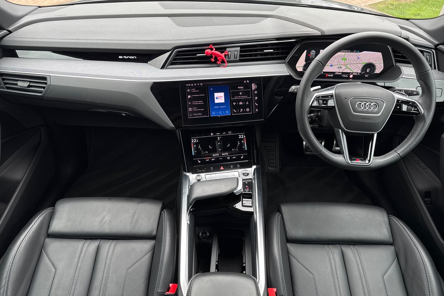 Used Audi Q8 e-tron 2024 for sale - 76171176: Photo 31