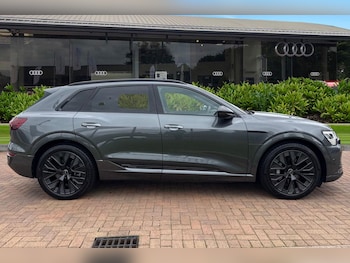 Used Audi Q8 e-tron 2024 for sale - 76171176: Photo 3