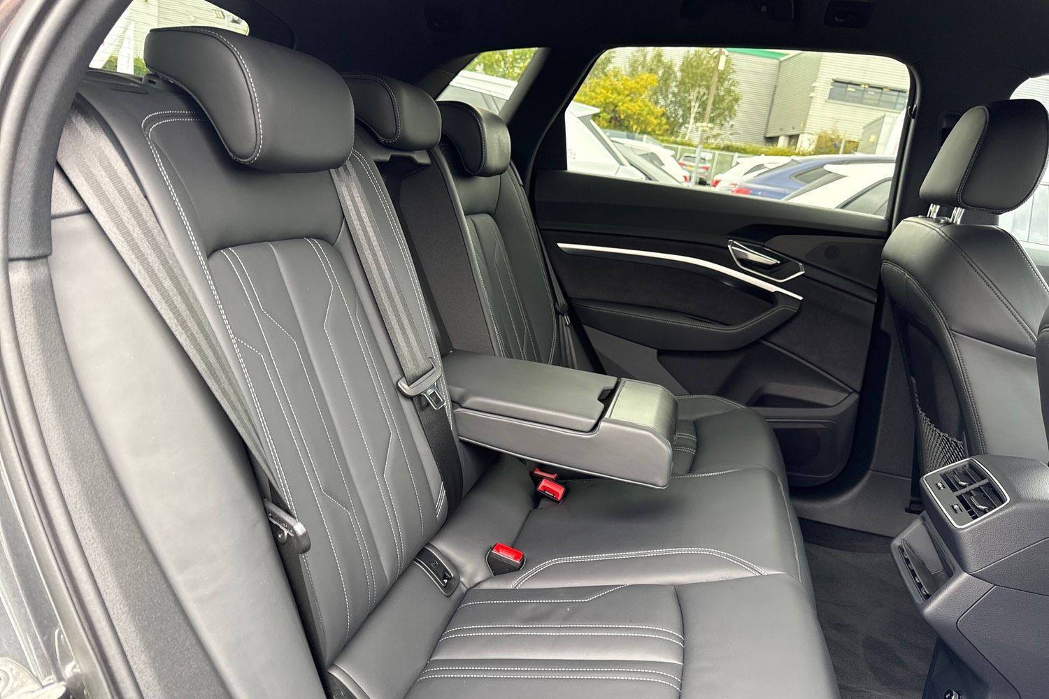 Used Audi Q8 e-tron 2024 for sale - 76171176: Photo 42