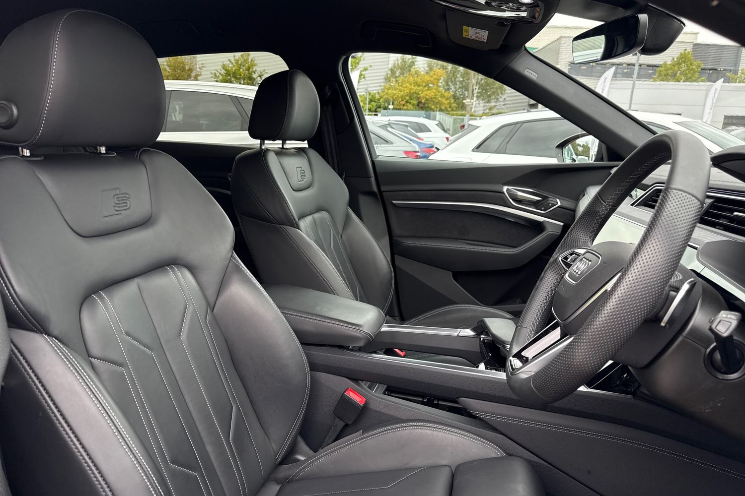 Used Audi Q8 e-tron 2024 for sale - 76171176: Photo 46