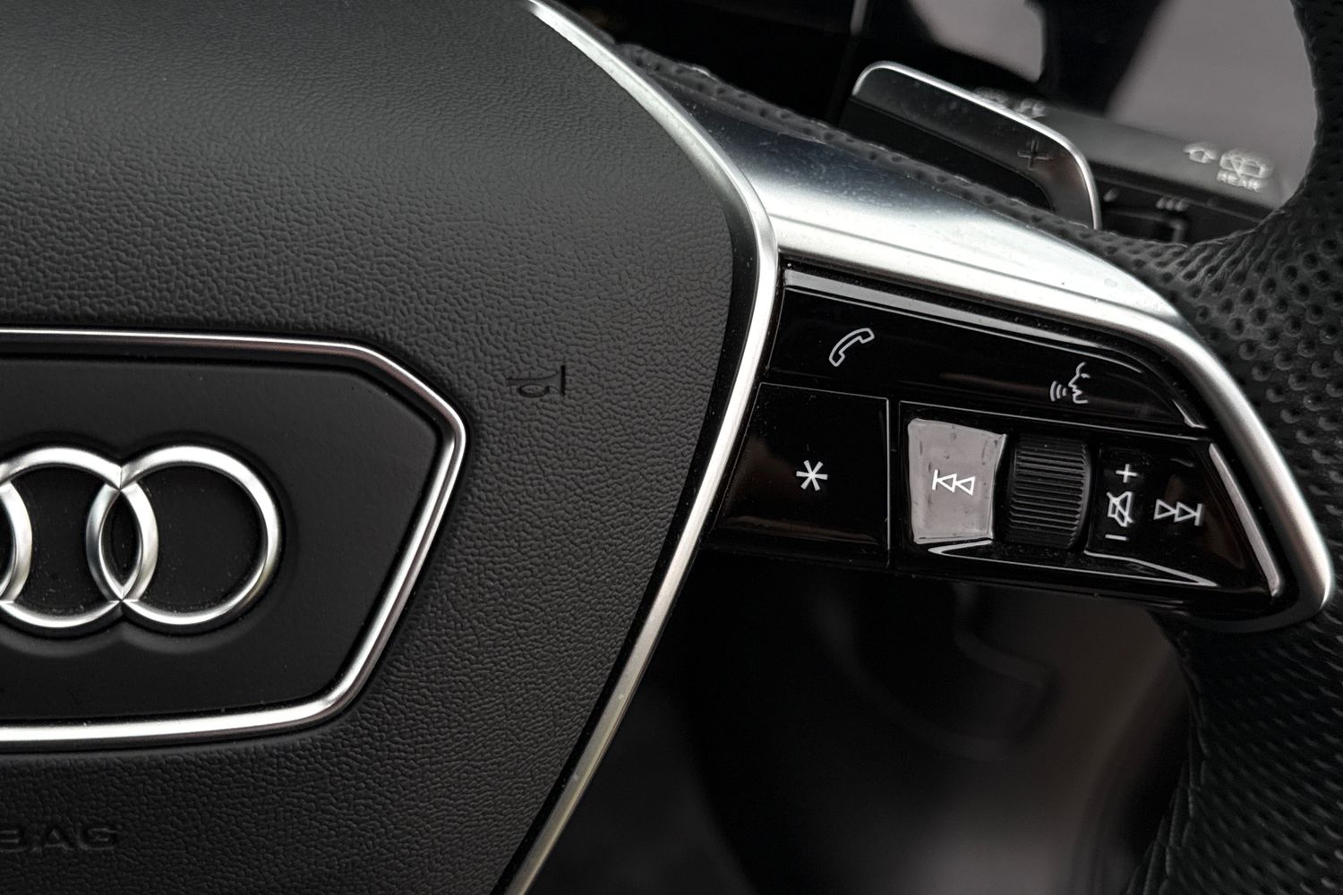 Used Audi Q8 e-tron 2024 for sale - 76171176: Photo 49