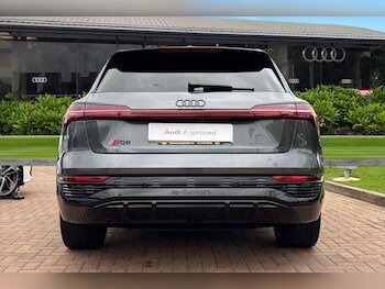 Used Audi Q8 e-tron 2024 for sale - 76171176: Photo 4