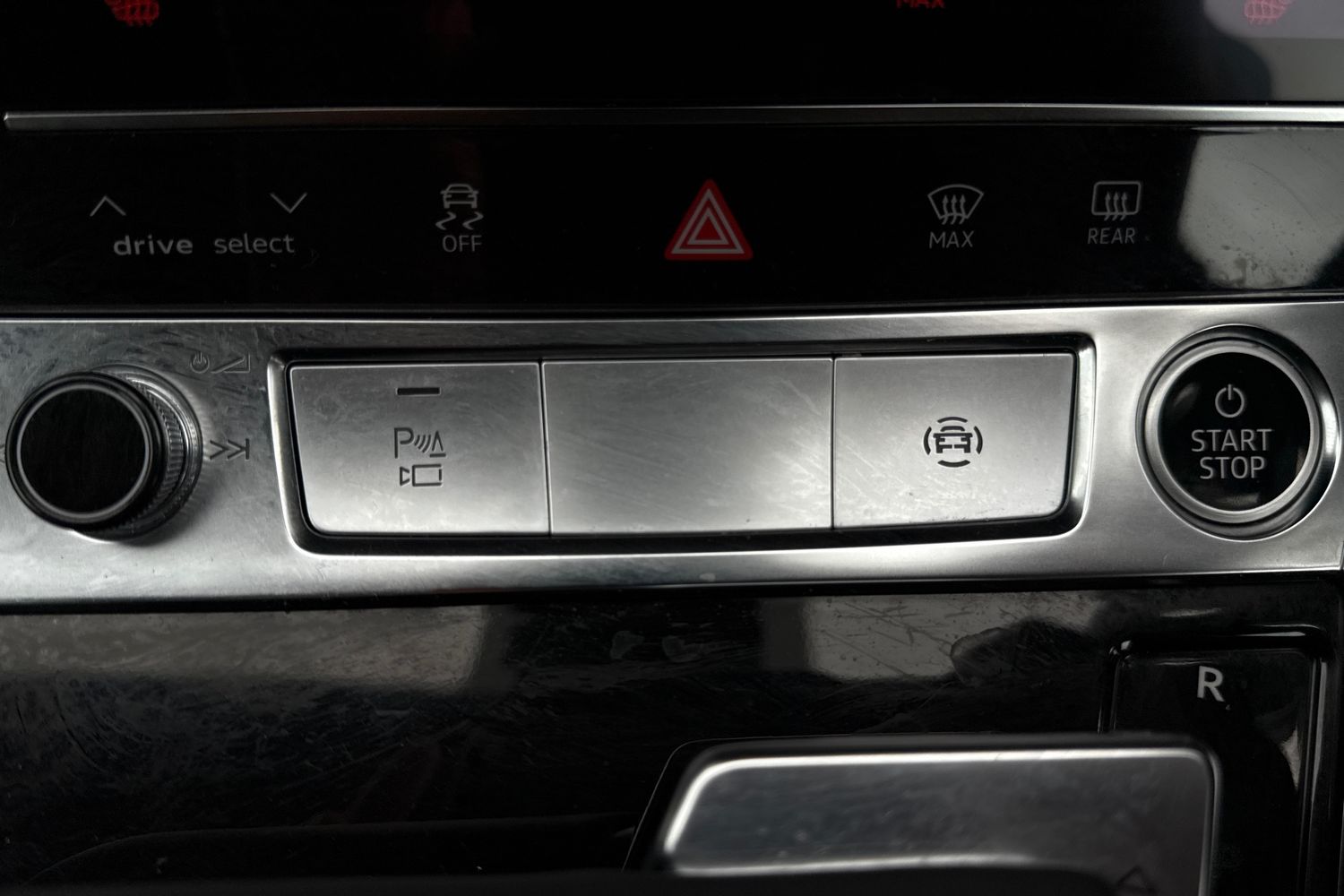 Used Audi Q8 e-tron 2024 for sale - 76171176: Photo 58