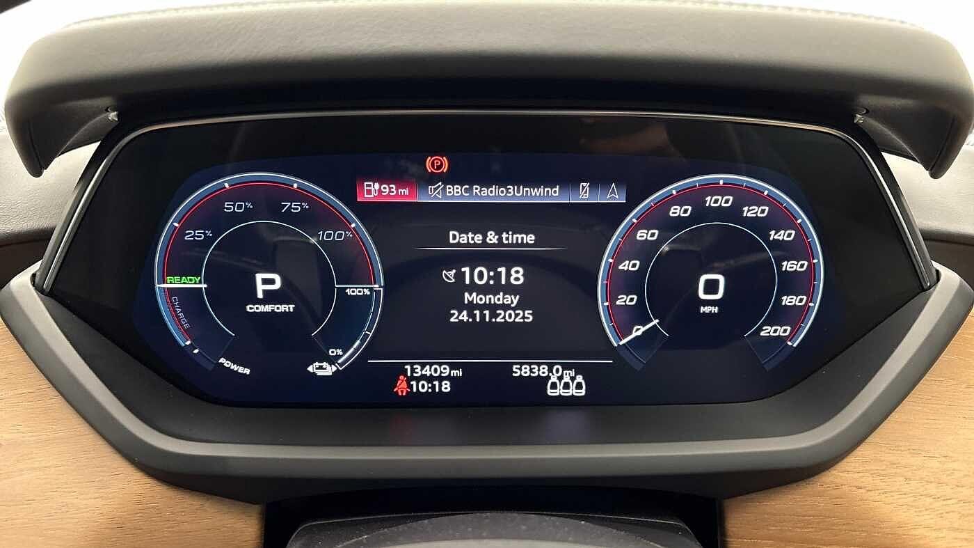 Used Audi e-tron GT 2023 for sale - 77382838: Photo 10